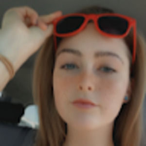 Meet your Posher, Bee